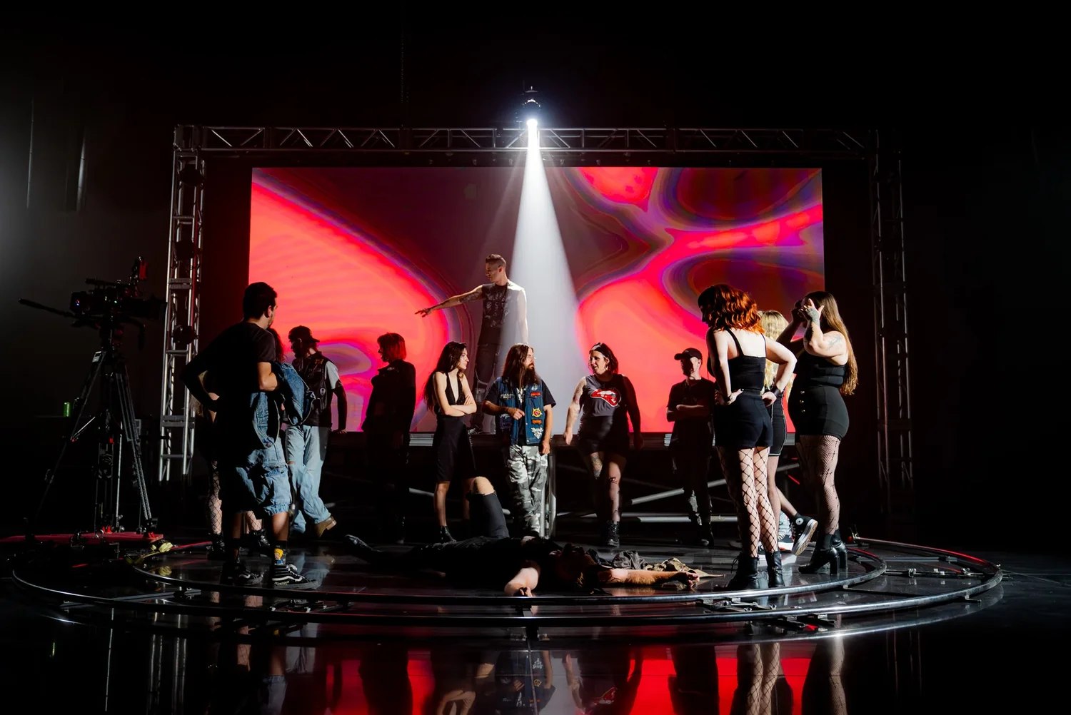 A performance lit on the soundstage
